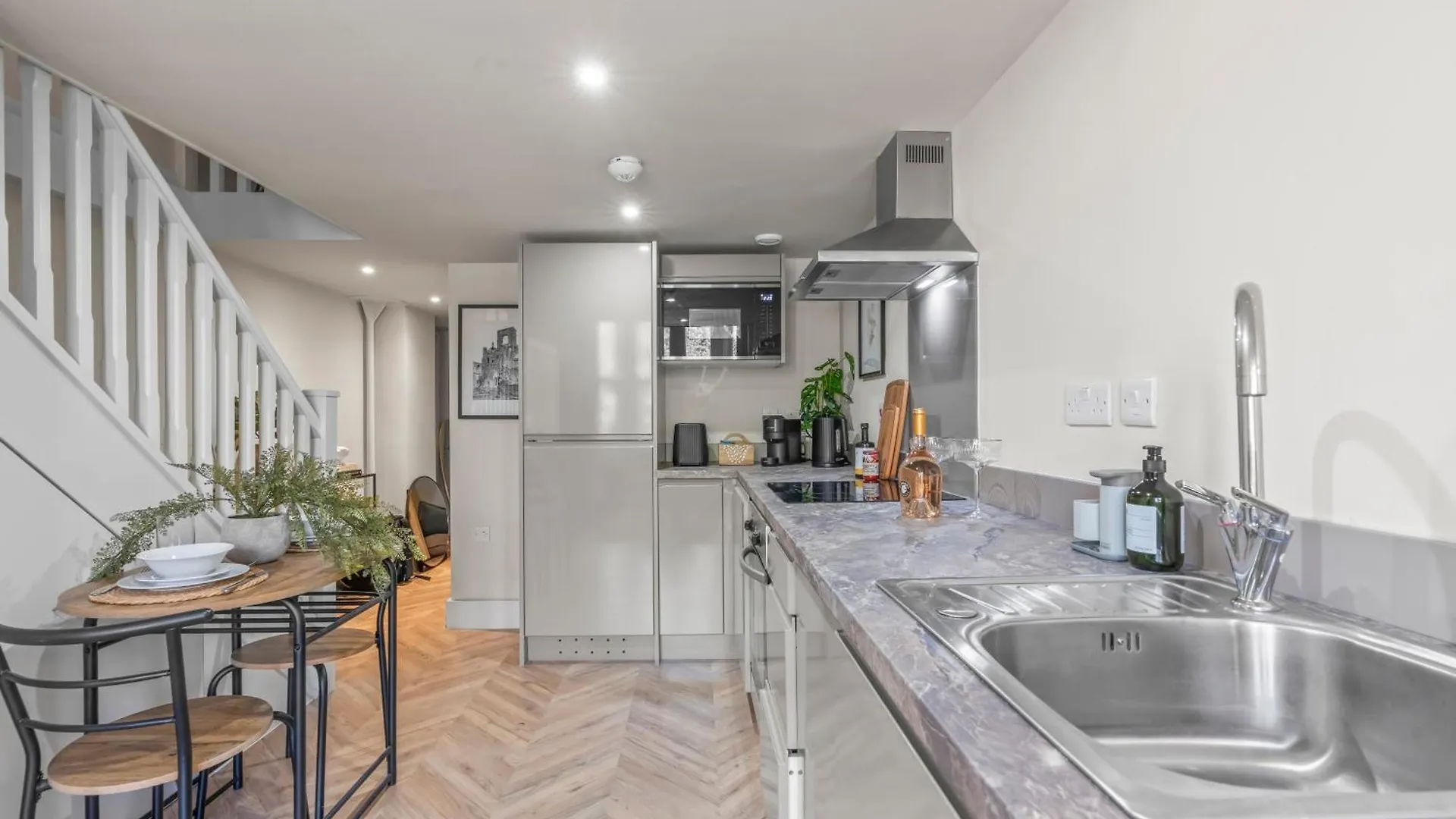 City Centre Split Level Loft Apartment With Fast Wifi Λιντς