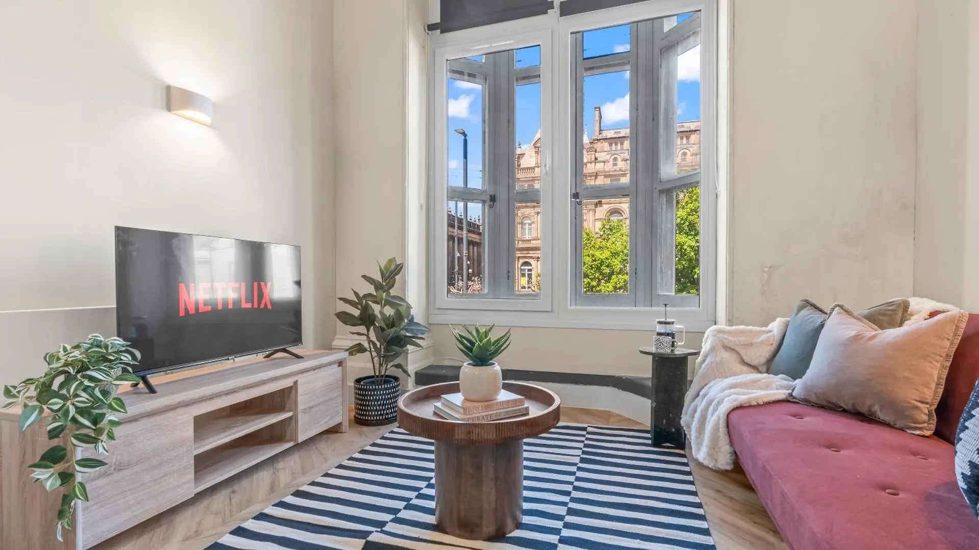 City Centre Split Level Loft Apartment With Fast Wifi Лидс
